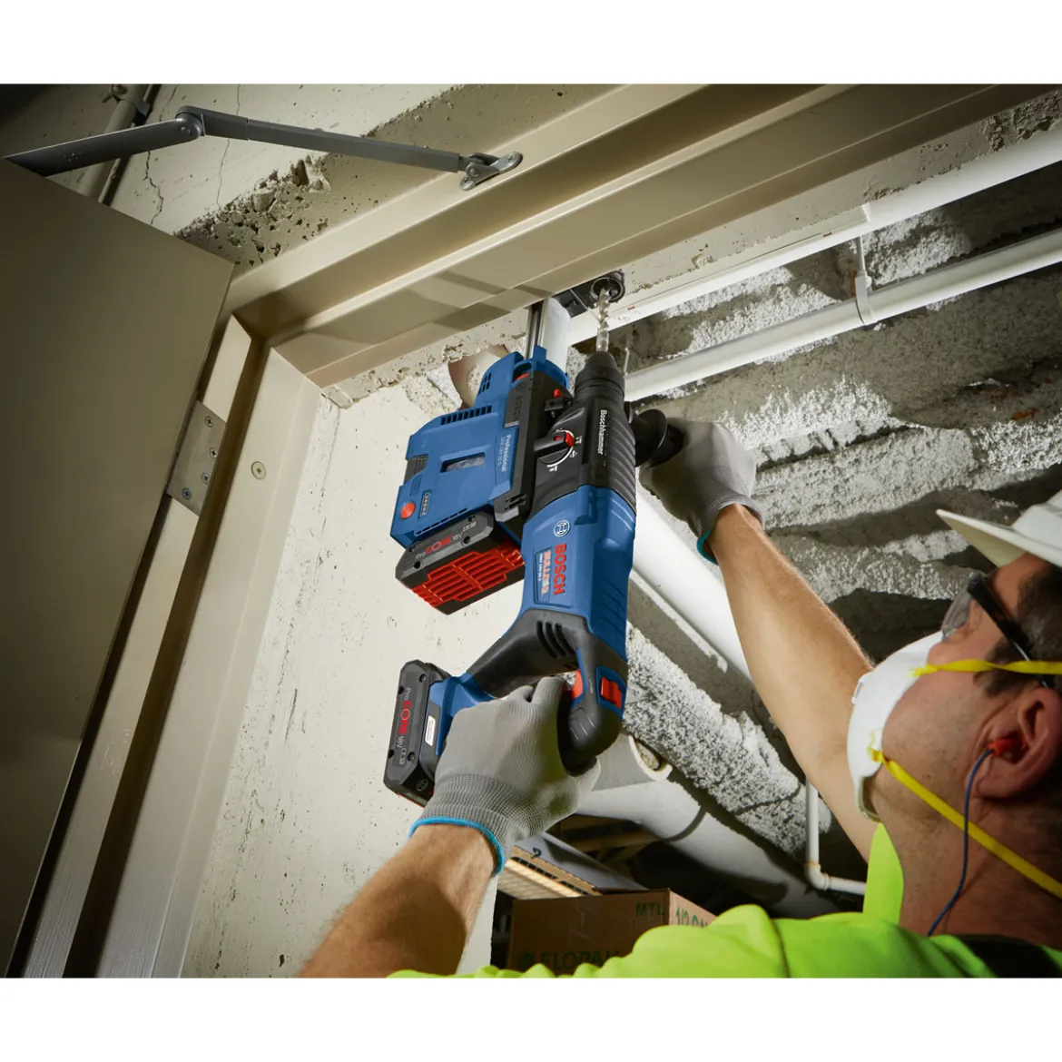 Bosch Professional Akku- Bohrhammer GBH 18V- 26 Solo inkl. L-Boxx 136 und Zusatzhandgriff
