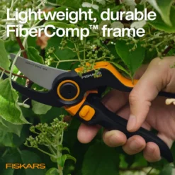 Fiskars Gartenschere X-Series Bypass P981