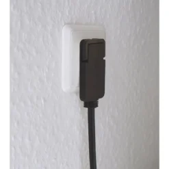 Kurzverlaengerungsleitung schwarz mitWinkel-Flachstecker 5m H05VV-F3G1,5
