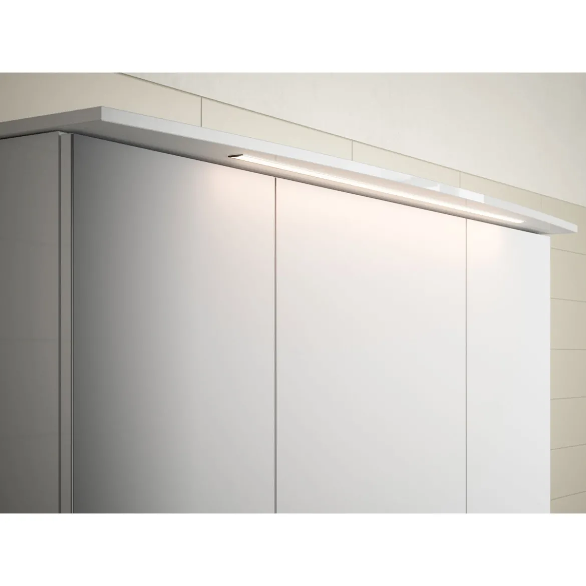 Pelipal LED-Kranzbeleuchtung Asti weiß 142 x 1,6 x 26,5 cm