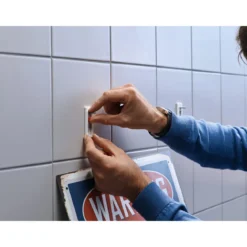 Tesa Klebenagel für Fliesen 2 Stück Traglast 2 x 3 Kg