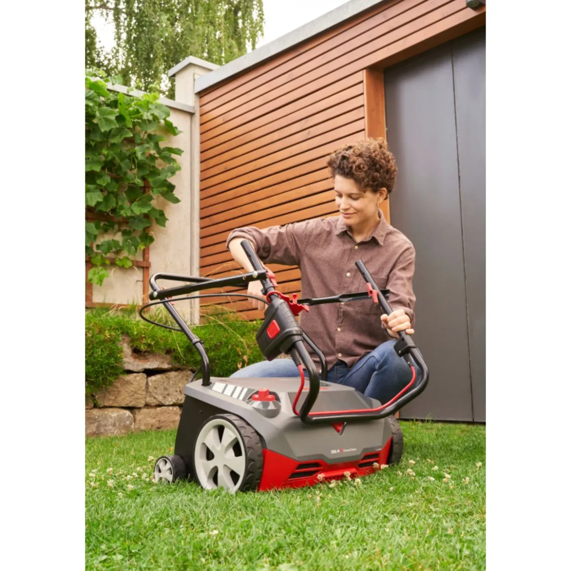 Vertikutierer Combi Care 38.4 E Easy